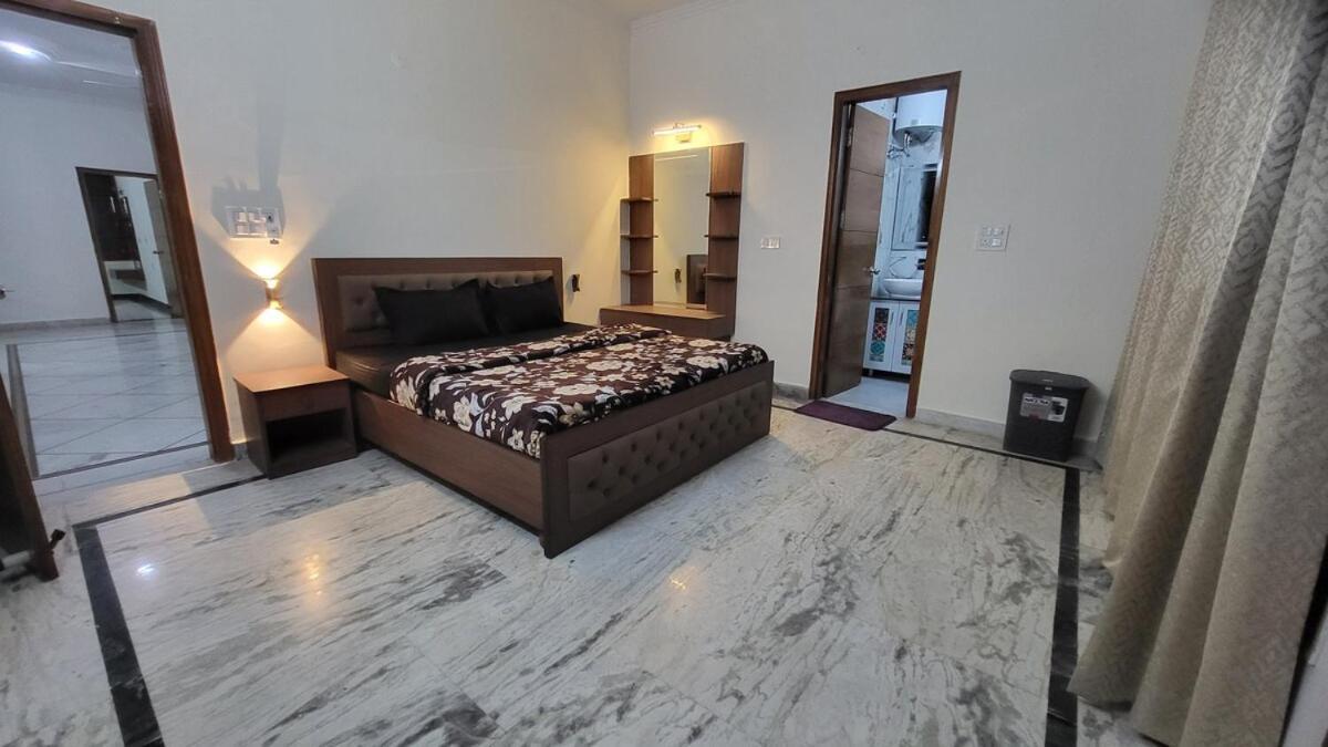 Vacationbuddy Charming 4bhk Retreat In Janakpuri Apartment