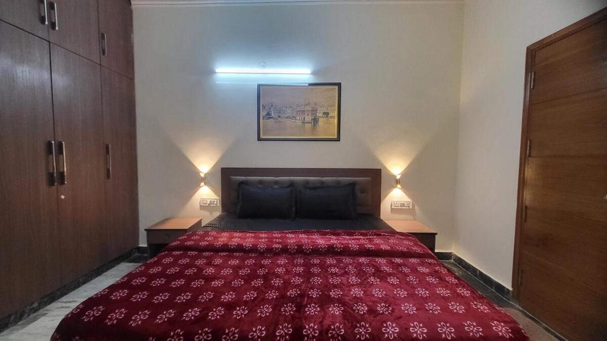 Vacationbuddy Charming 4bhk Retreat In Janakpuri Apartment