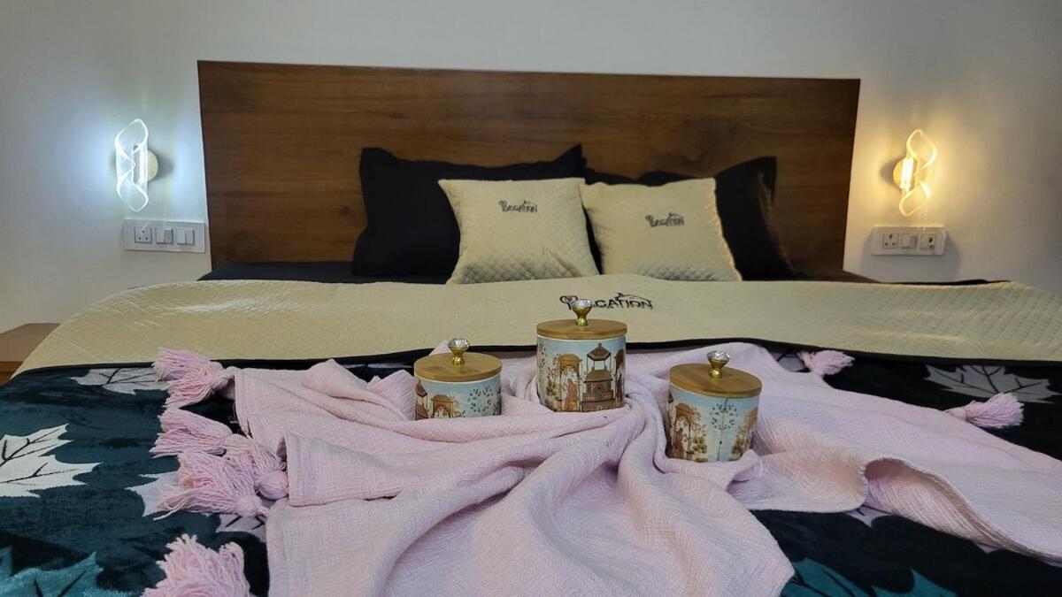 Vacationbuddy Charming 4bhk Retreat In Janakpuri New Delhi