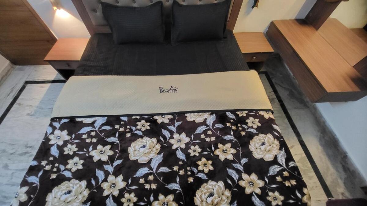 Vacationbuddy Charming 4bhk Retreat In Janakpuri