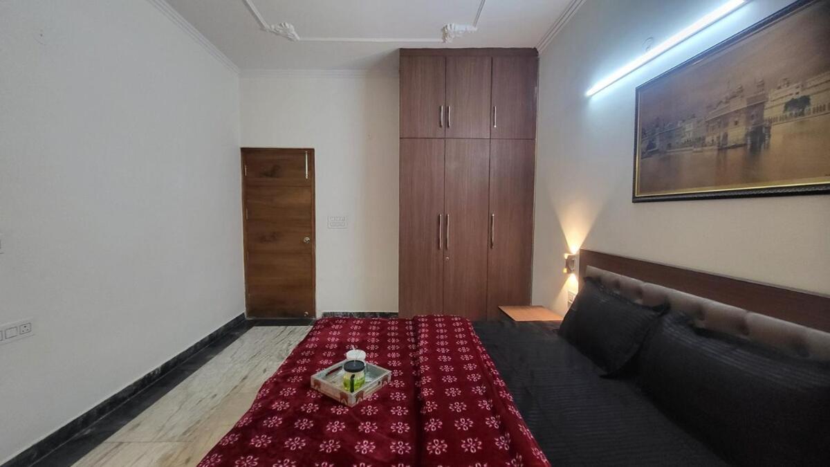 Vacationbuddy Charming 4bhk Retreat In Janakpuri Apartment