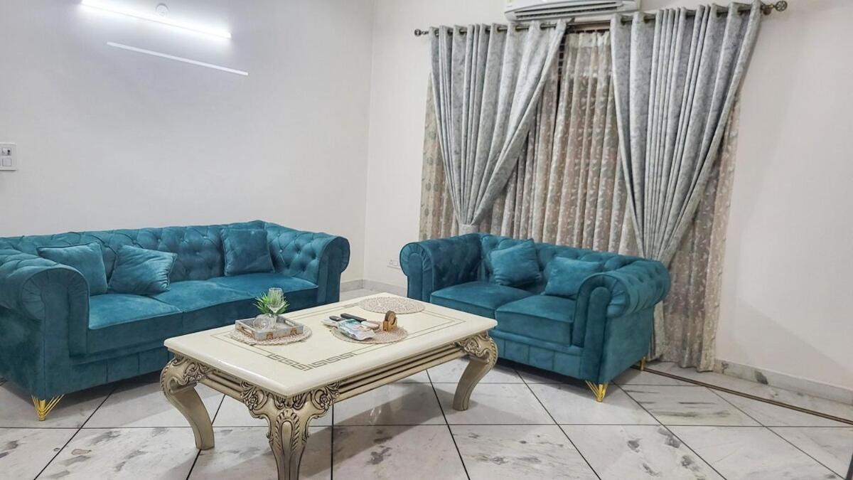 Vacationbuddy Charming 4bhk Retreat In Janakpuri Apartment