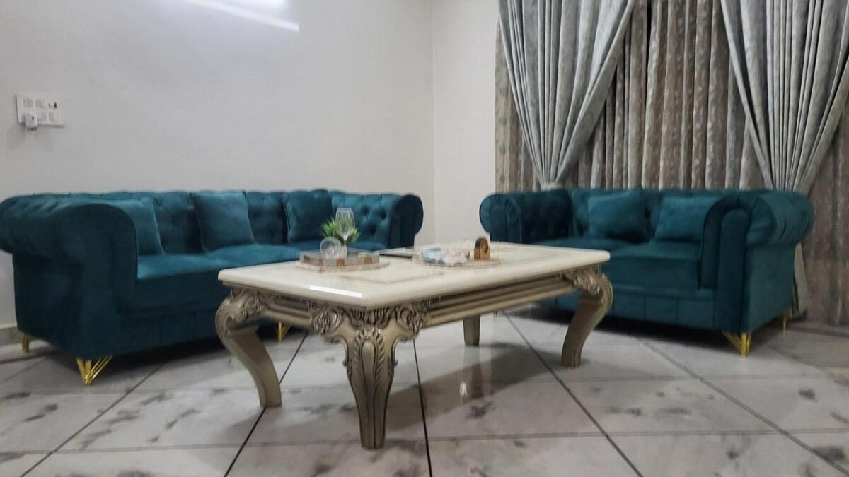 Apartment Vacationbuddy Charming 4bhk Retreat In Janakpuri *